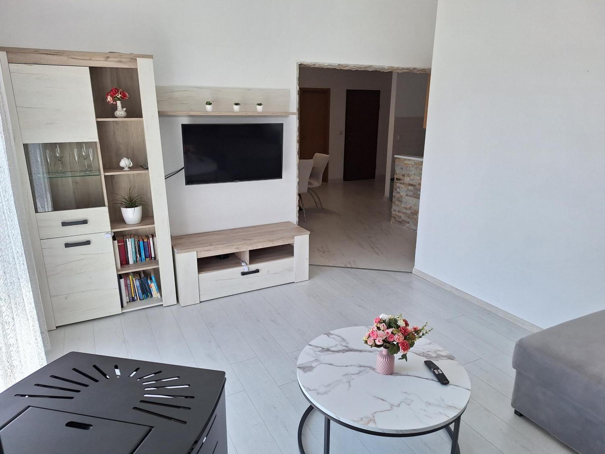 Apartment Tre Strade Baska Voda Bagian luar foto