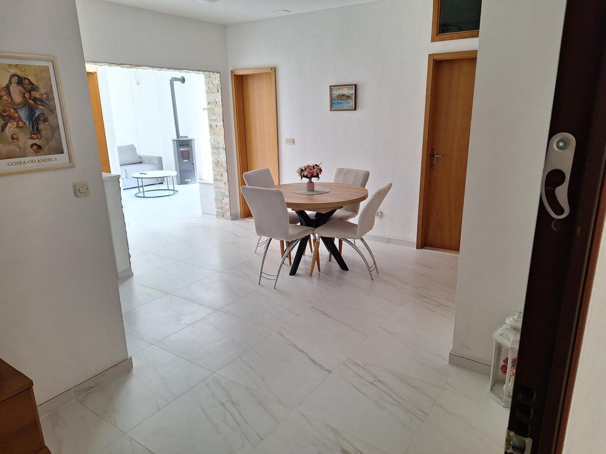 Apartment Tre Strade Baska Voda Bagian luar foto